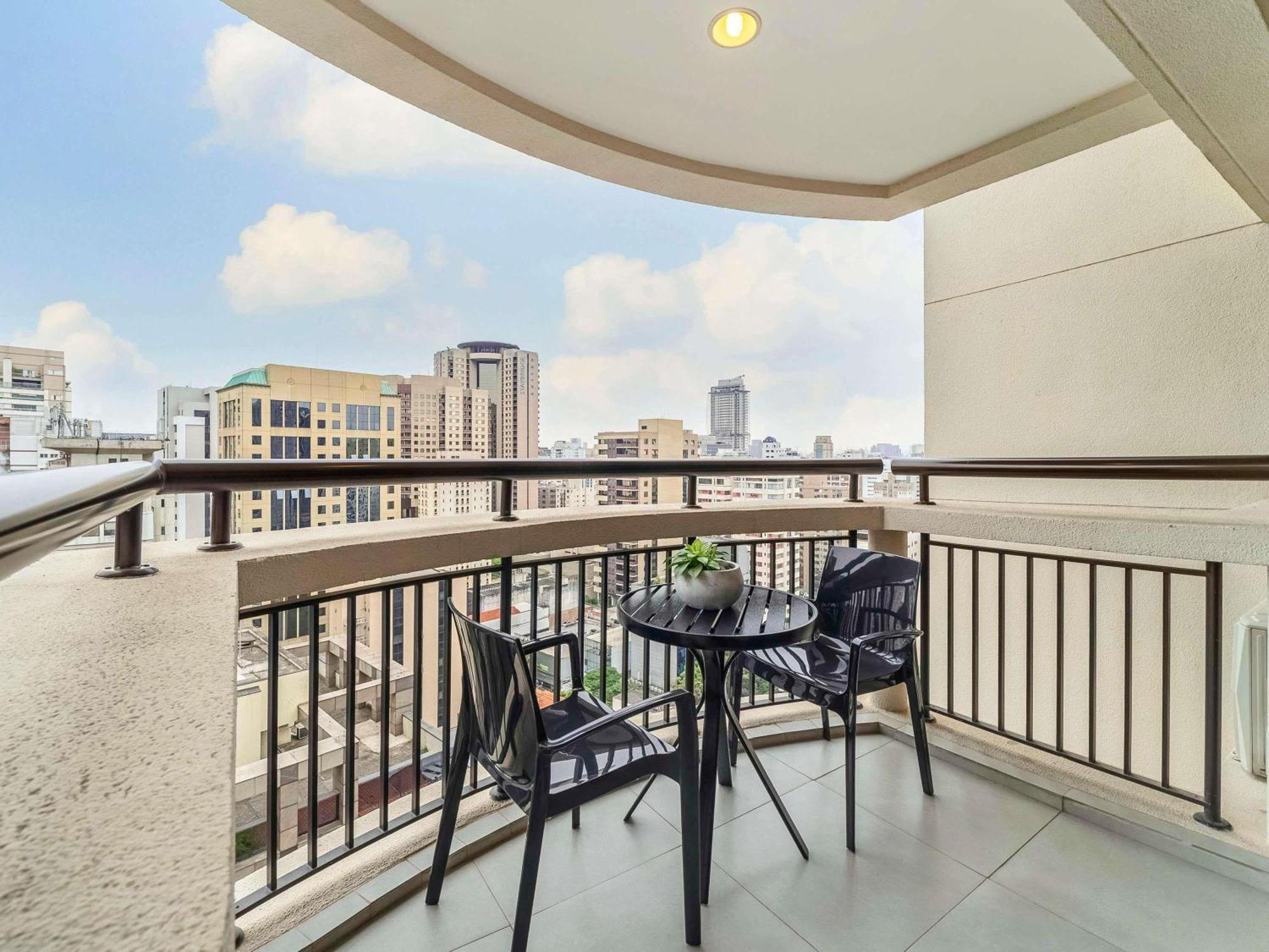 Executive King Room with Balcony and City View